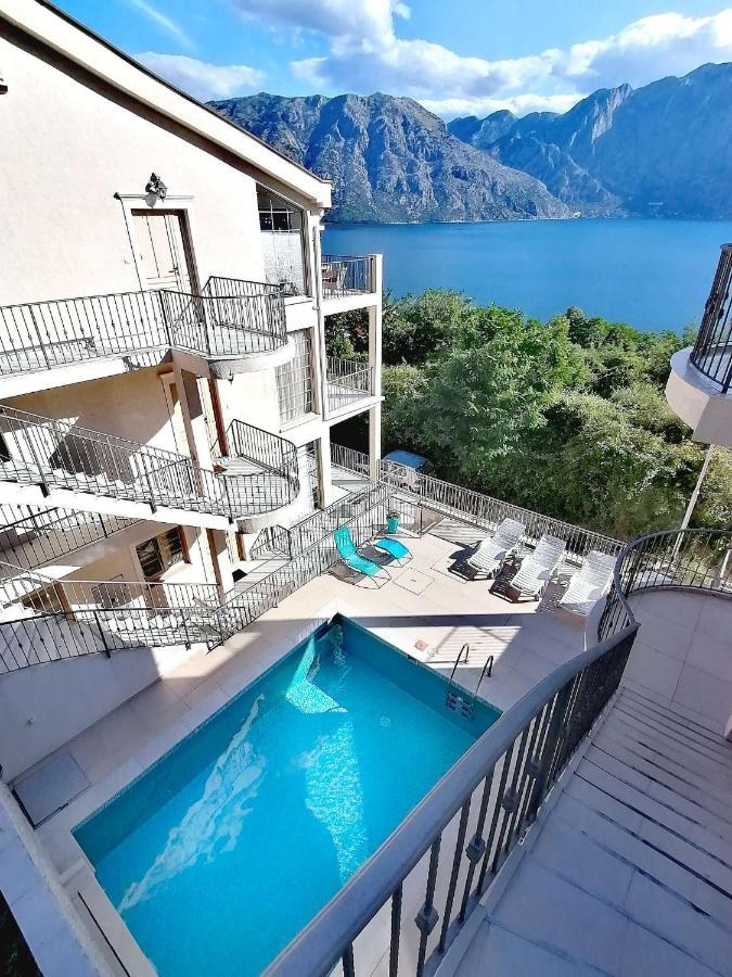 Bay Of Kotor View Apartment With Pool Prčanj Εξωτερικό φωτογραφία
